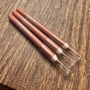 Estée Lauder double wear stay in place lip pencil (18 nude)